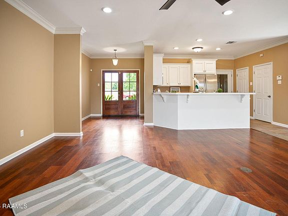 3rd image of 106 Wild Rose Ln