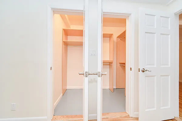 Rented by Living New York | media 11