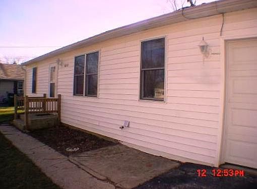 1st image of 10233 W Yale Ave