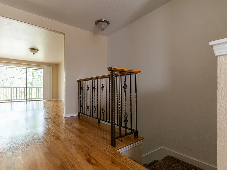 340 Denver St NE #C — Photo 26