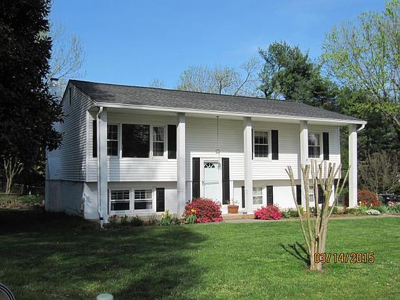 2nd image of 3825 Hyde Park Dr