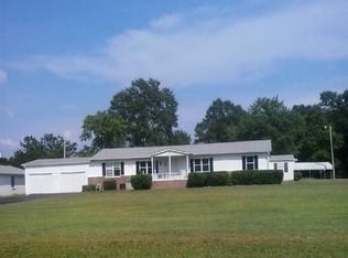 239 Burnett Rd, Chappells, SC 29037
