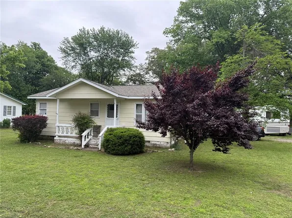 323 Kelly St, Oran, MO 63771