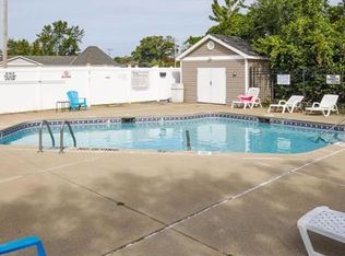 12114 Natural Bridge Rd APT B, Bridgeton, MO 63044