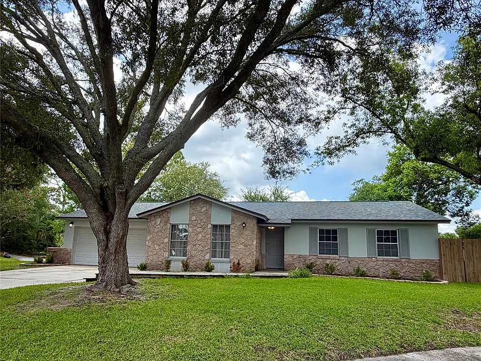 1 King Arthur Ct