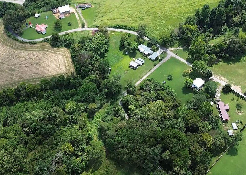 2nd image of 164 Stubblefield Rd