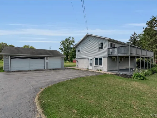 3484 Murphy Rd, Newfane, NY 14108