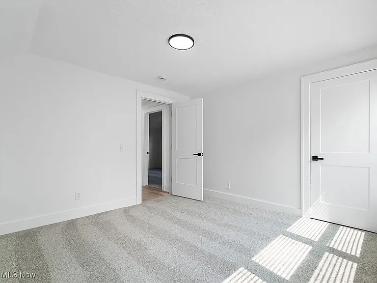 2295 Thurman Ave — Photo 27