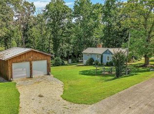 233 E Walker Rd, Elkin, NC 28621