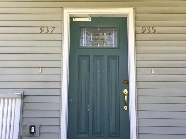 937 E Market St, Iowa City, IA 52245