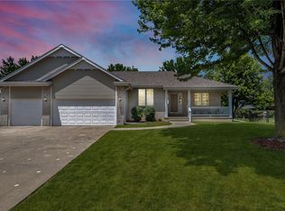 405 Plumwood Ct SW, Altoona, IA 50009