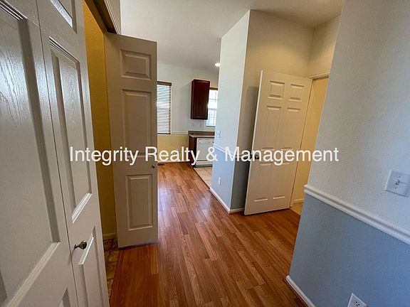 5th image of 1399 Turnberry Pl