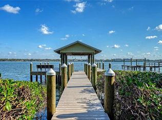 1042 N Casey Key Rd, Osprey, FL 34229