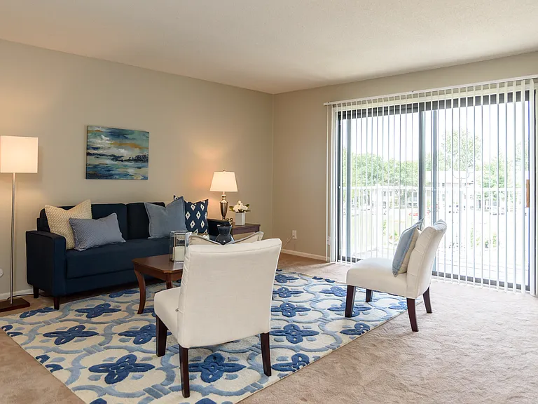 Kendallwood Apartments — Photo 25