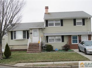 36 Chestnut St, Carteret, NJ 07008