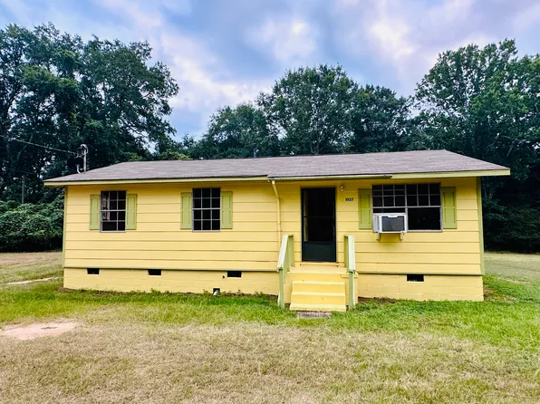 1027 E Furlow St, Americus, GA 31709