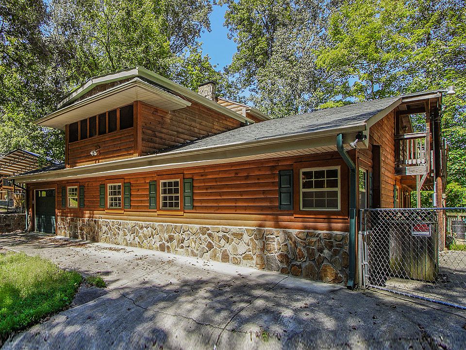 1st image of 1082 Beechwood Dr