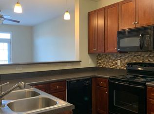 1208 Kentworth Dr, Holly Springs, NC 27540