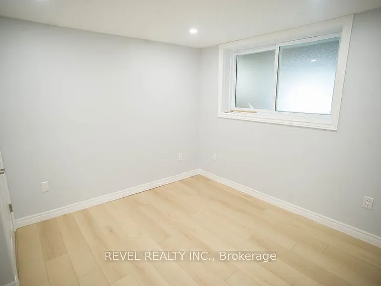 415 Chatham St #3 — Photo 10