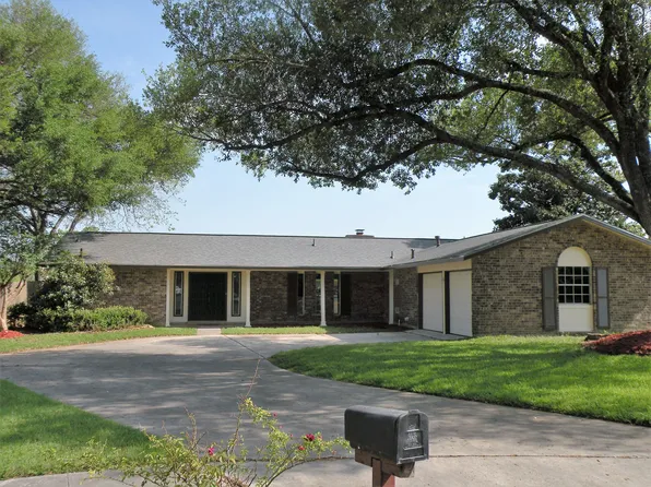 5231 La Barranca St, San Antonio, TX 78233