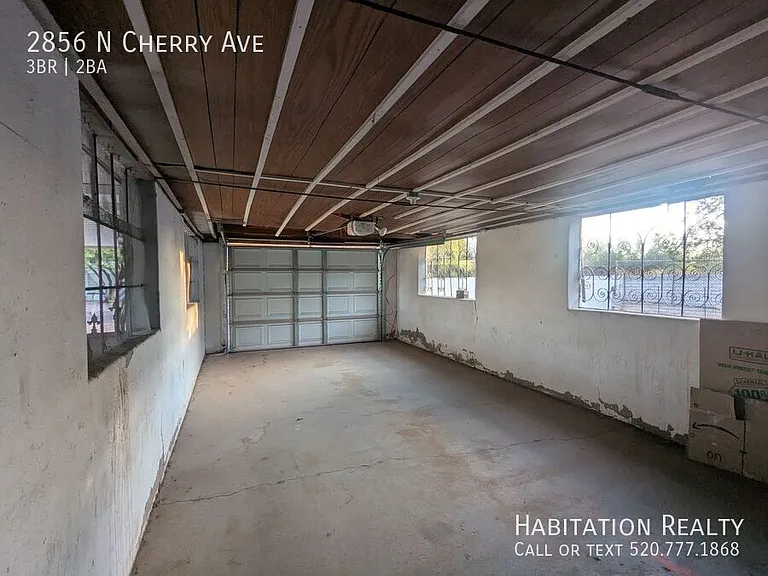 2856 N Cherry Ave — Photo 17