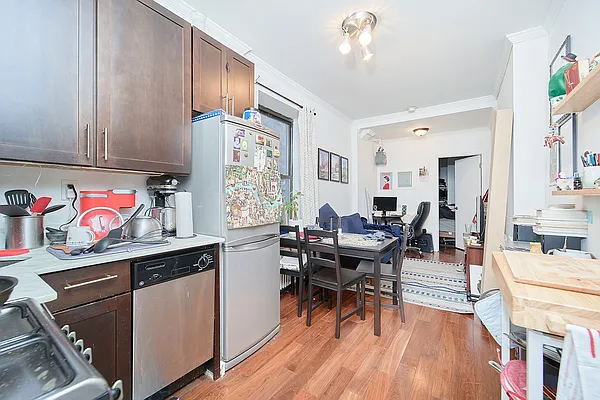 Rented by Living New York | media 11