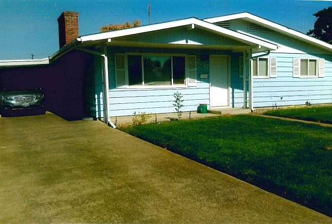 1st image of 2027 Crawford Dr