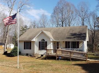 914 Country Place Rd, Asheboro, NC 27203