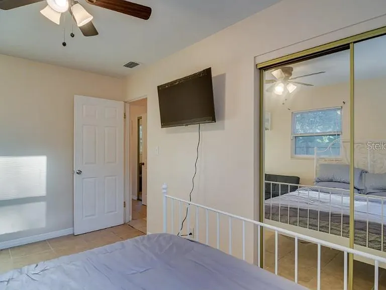 Emerald Ln — Photo 13