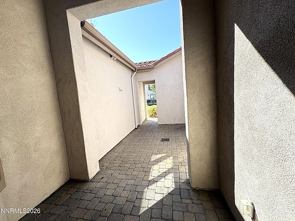3rd image of 855 Sienna Park Dr