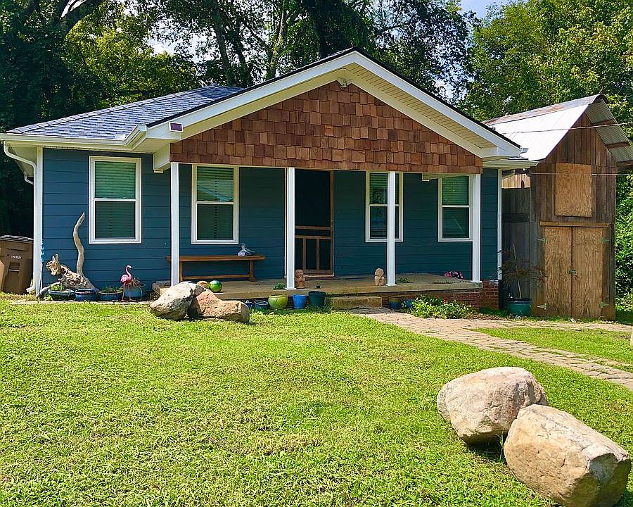 1st image of 207 Pitner Pl