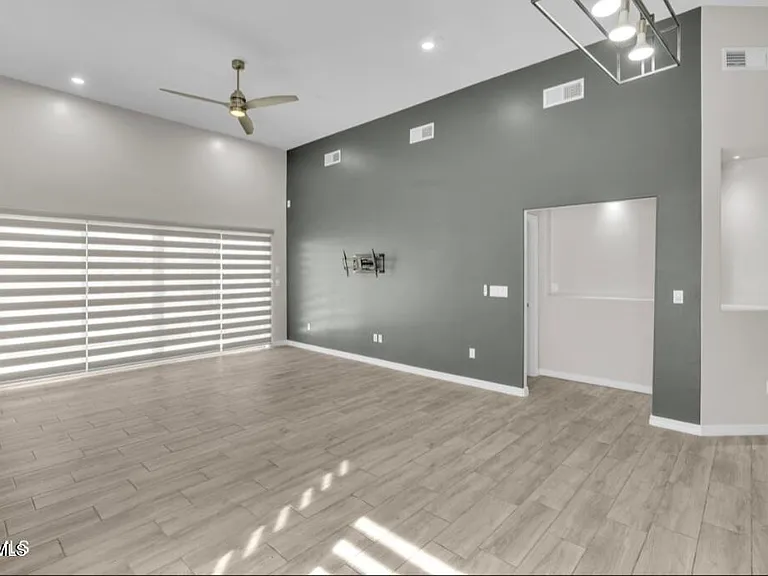 13729 Vista Lagos Ave — Photo 33