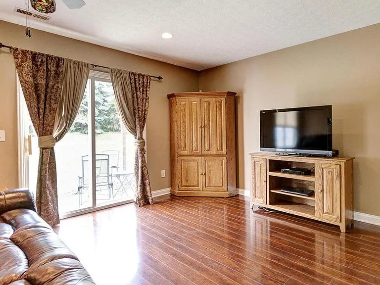6281 Chetti Dr — Photo 24