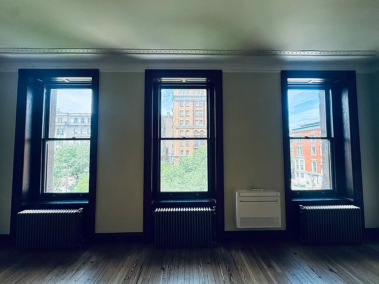 715 Washington Pl #3F — Photo 10