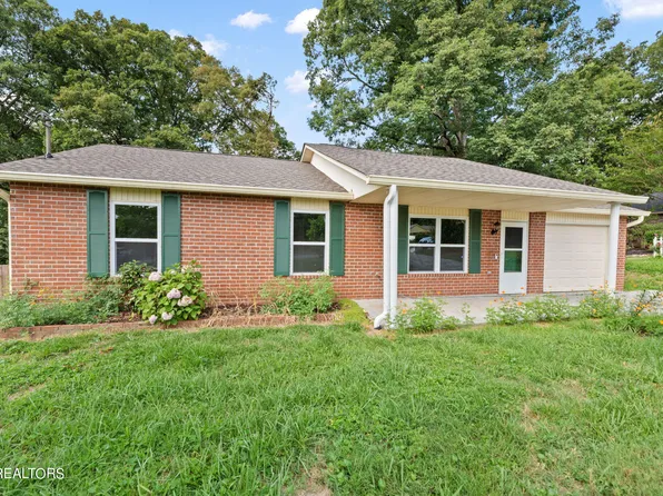 1141 Carollwood Rd, Knoxville, TN 37932