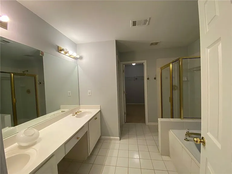 12945 Morningpark Cir — Photo 13