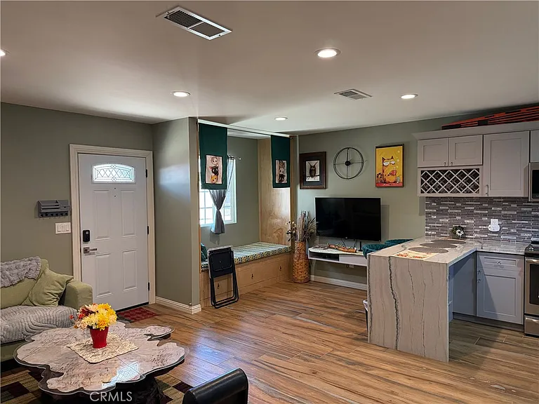 18421 E Cypress St — Photo 4