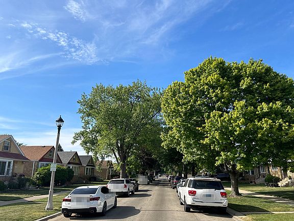 4th image of 3740 Elmwood Ave