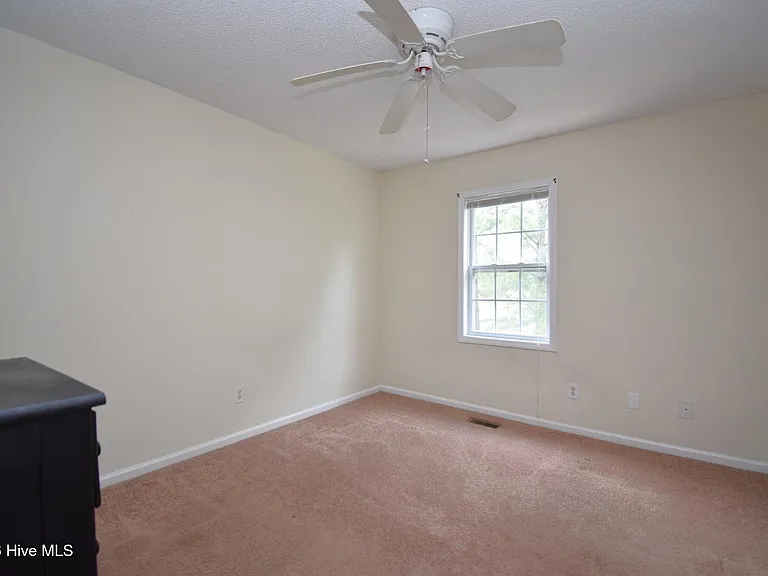 2325 Vineyard Dr #C3 — Photo 13