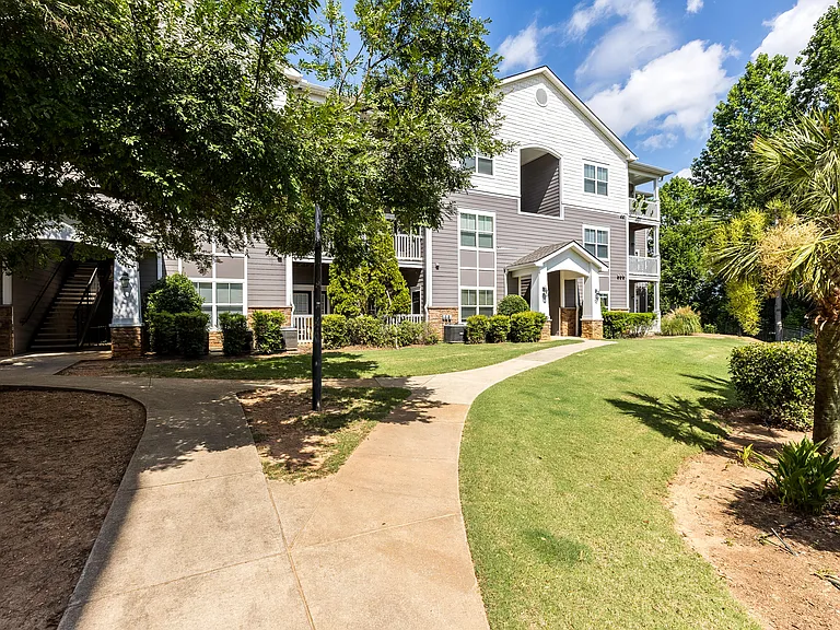 Reed Creek Apartments — Photo 42