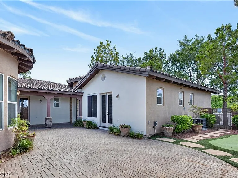 77 Tapadero Ln — Photo 47