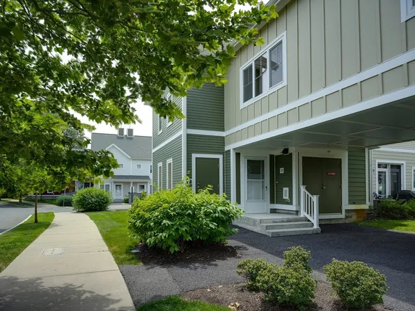 10 W Main St Unit 407, Mattapan, MA 02126