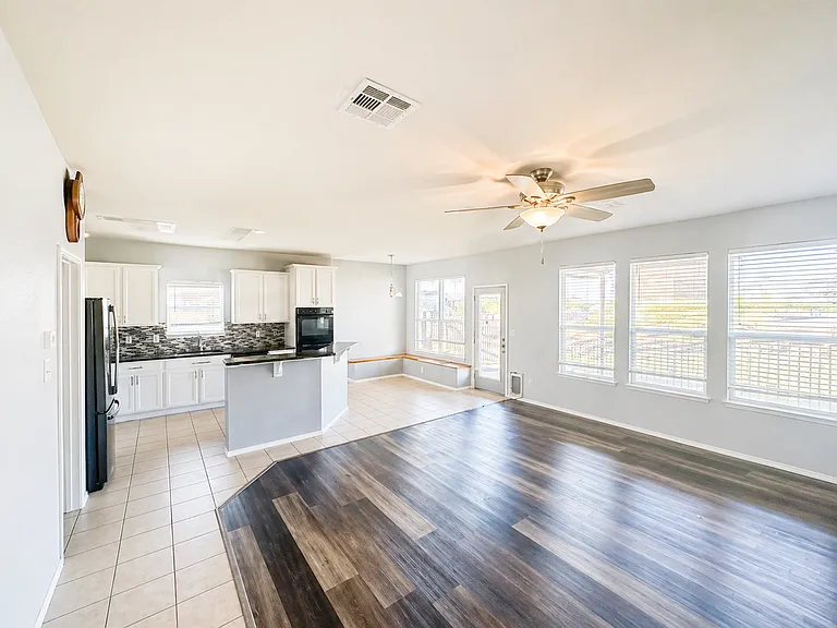 4809 Willamette Ln — Photo 6
