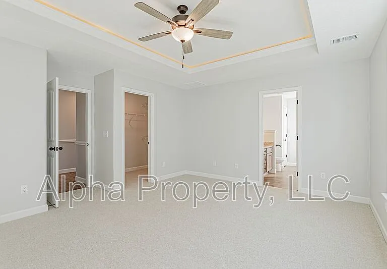 2204 Davenport Ct — Photo 20