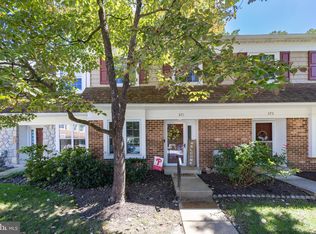 371 Saybrook Ln #165, Wallingford, PA 19086