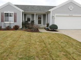 7035 Quintara Dr NE, Comstock Park, MI 49321