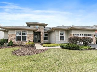 12669 Cold Springs Dr, Huntley, IL