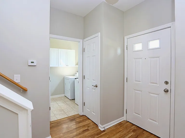 915 Cinnamon Dr — Photo 12