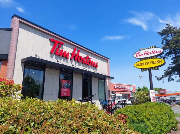 880-890 Esquimalt Rd #880, Esquimalt, BC V9A 3N3