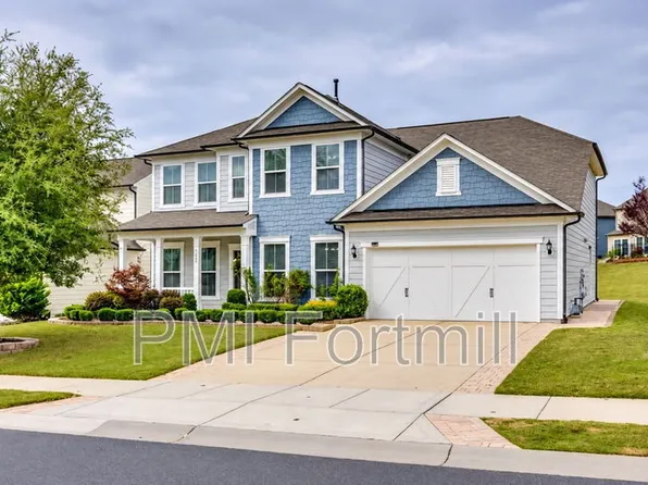 1080 Crescent Moon Dr, Fort Mill, SC 29715